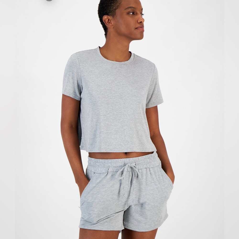 NWT - Gray Short Sleeve Top - 2XL